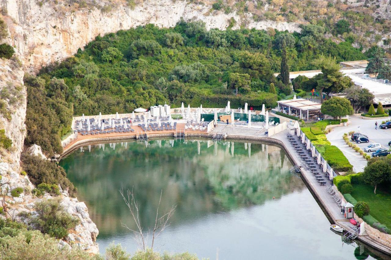Sweet Suite Flora In Vouliagmeni Athens Exterior photo